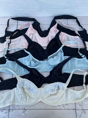 Breezies Pack: Black, Light Pink, Light Blue & Cream Lace Accent Bras